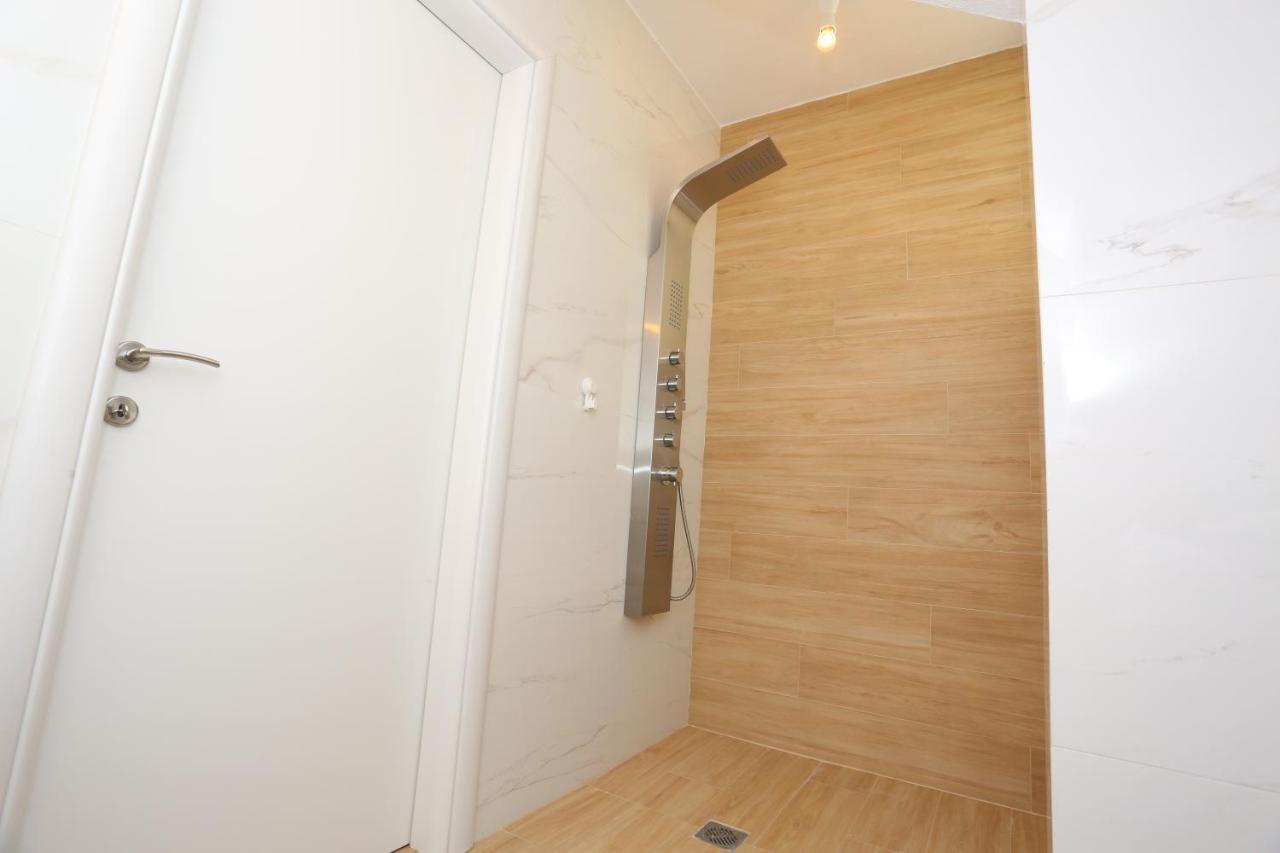 Villa Douglas - Private Pool, Bbq, 4Bdrms, View بيفكوهوري المظهر الخارجي الصورة